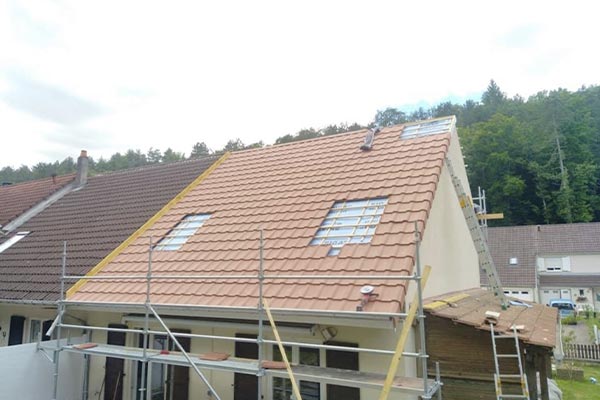 Pose de velux à Beynes (78650) - Les Couvreurs de Beynes dans les Yvelines (78) Pose de velux à Beynes (78650) - Les Couvreurs de Beynes dans les Yvelines (78)